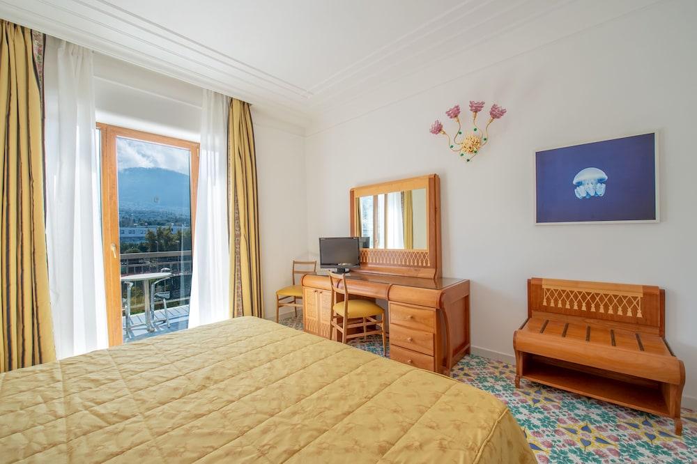 Grand Hotel Flora Sorrento Dış mekan fotoğraf